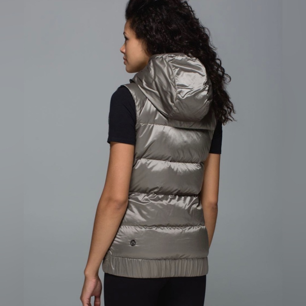 lululemon The Fluffiest Vest - REVERSIBLE! - Picture 2 of 15